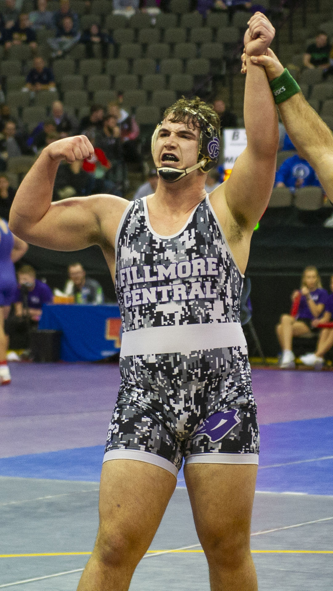 State wrestling semifinals, 2.15